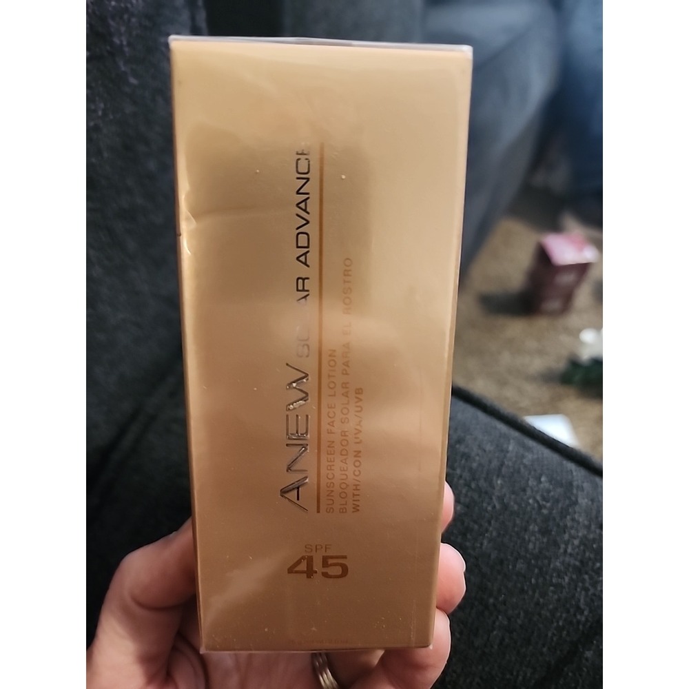 Avon ANEW Sunscreen SPF 30  Solar Advance Body NEW 5 Oz‎ Discontinued Sealed
